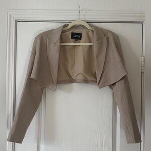 DYLN Women's Beige Cropped Blazer